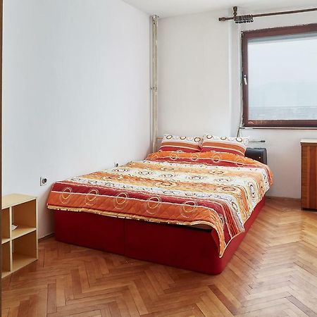 Fuzzbubble Apartment Skopje Ngoại thất bức ảnh