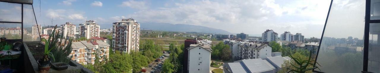 Fuzzbubble Apartment Skopje Ngoại thất bức ảnh